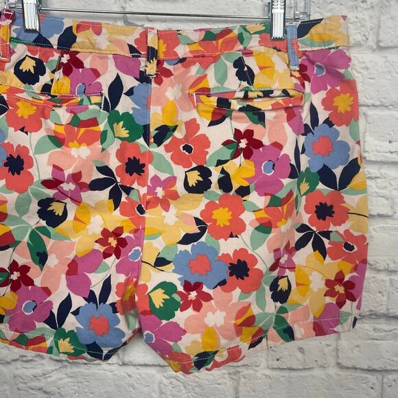 John's Bay Floral Shorts Women Size 16 - Picture 7 of 7